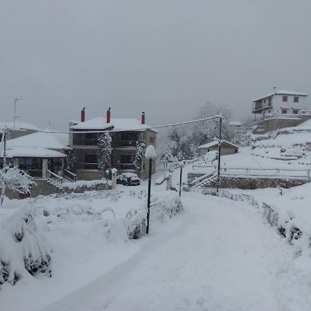 Village Inn Áno Hóra Kültér fotó
